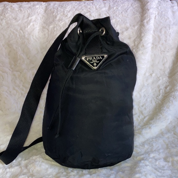 ❗️SOLD❗️Rare Vintage Prada Crossbody - Picture 3 of 15